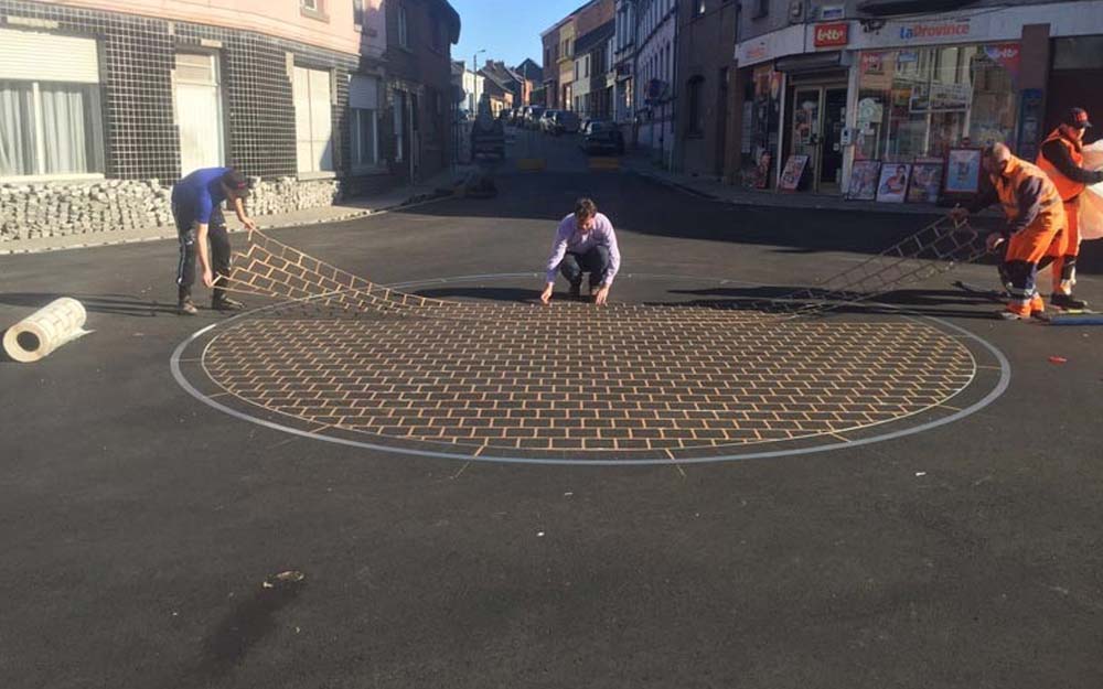 anti skid paving installers