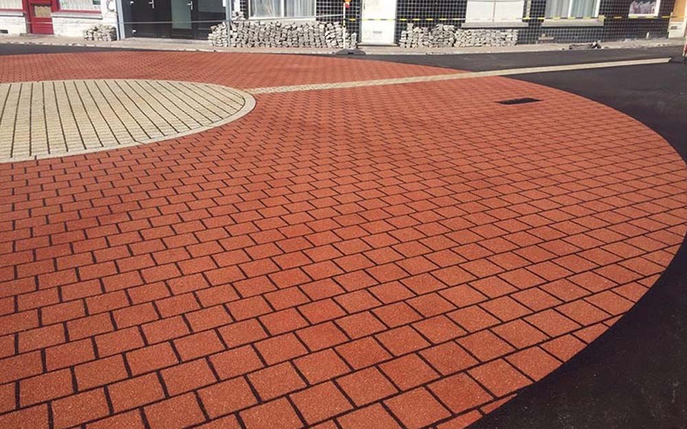 anti skid paving installers