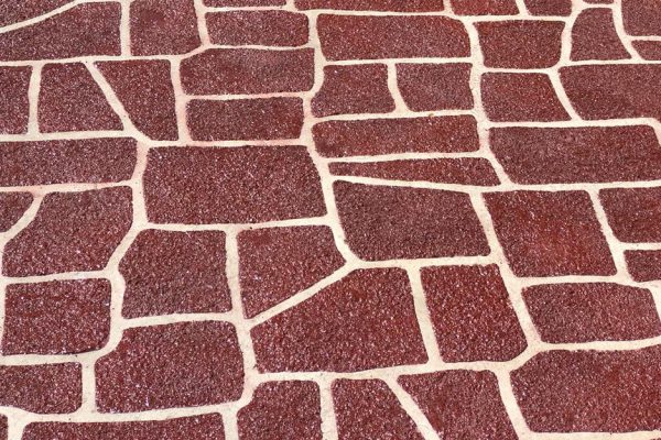 SPRAY-ON DECORATIVE CONCRETE DRIVEWAYS